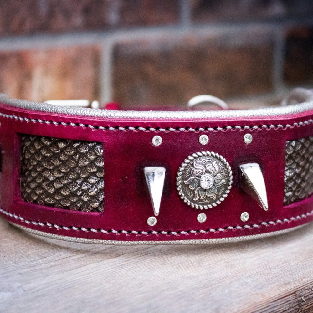 Red Bronze and Silver Viper Fang Leather Dog Collar